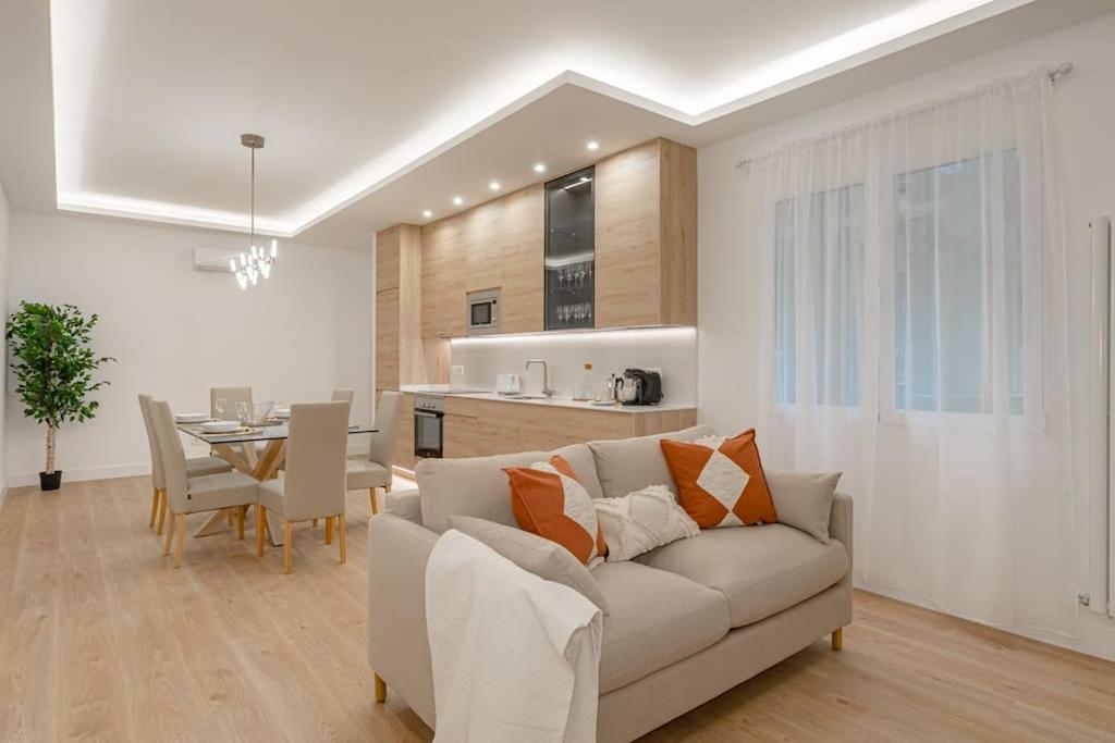 Malasana XI Calle Manuela Malasana 3Br 3Bh Apartment Madrid Luaran gambar