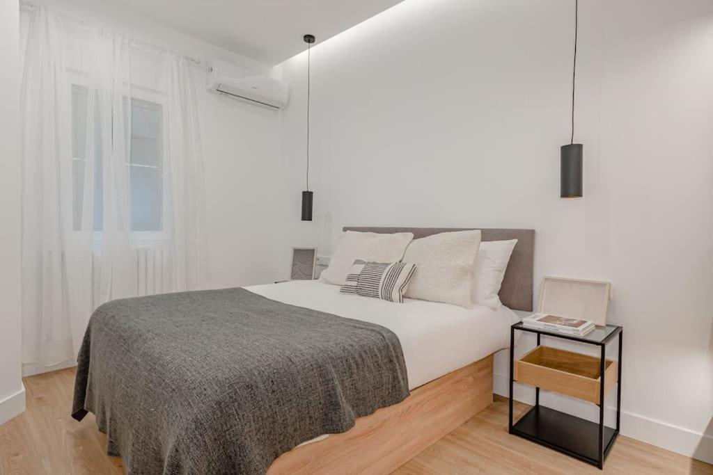 Malasana XI Calle Manuela Malasana 3Br 3Bh Apartment Madrid Luaran gambar